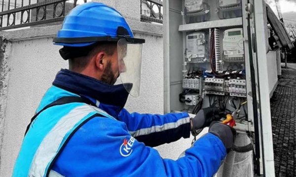 KEDS reagon pas akuzave se njëhsorët e rrymës bëjnë matje të pasaktë të harxhimeve të qytetarëve