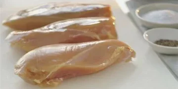 AKU bllokon 738 kg mish pule dhe djathë të rrezikshme për konsum