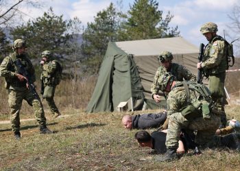 Batalioni kroat “Tigrat”, i gatshëm për mision në Kosovë