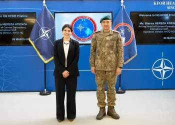 Ulutash pret në Prishtinë zyrtaren e NATO-s, diskutojnë për situatën e sigurisë