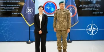 Ulutash pret në Prishtinë zyrtaren e NATO-s, diskutojnë për situatën e sigurisë