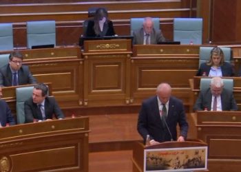 Konjufca dhe Kollçaku i plotësojnë kushtet për të garuar për President