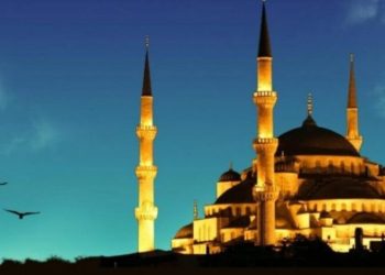 Përfundon muaji i shenjtë i Ramazanit, sot festohet Fitër Bajrami