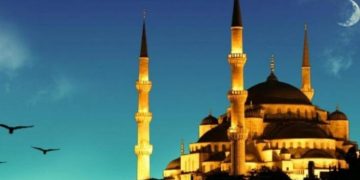 Përfundon muaji i shenjtë i Ramazanit, sot festohet Fitër Bajrami