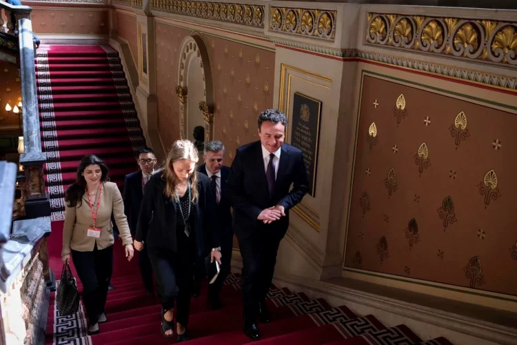 Kryeministri Kurti ka përmbledhur vizitën e tij në Londër