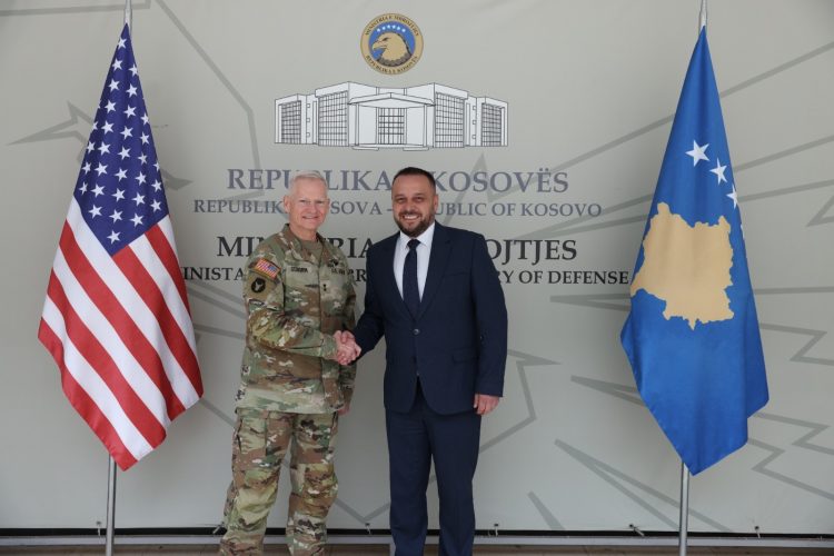 Maqedonci: Kosova dhe SHBA forcojnë partneritetin strategjik në fushën e mbrojtjes dhe sigurisë