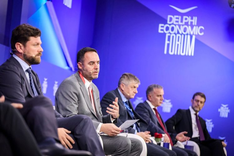 Konjufca kërkon veprim më të shpejtë për sigurimin e statusit të kandidatit për Kosovën