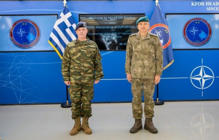 Ulutash pret gjeneralin grek, diskutojnë për sigurinë në Kosovë e rajon