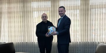 Ademi kërkon përshpejtimin e punimeve në stadiumin `Adem Jashari`