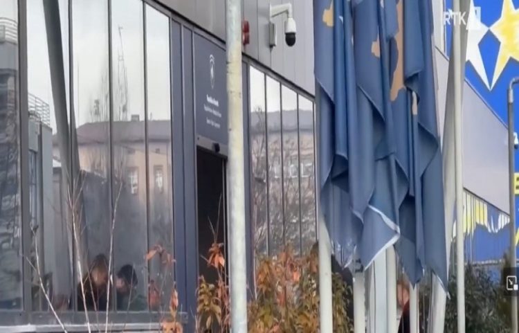 Emisari evropian për dialog, Peter Sorensen, po qëndron në Prishtinë