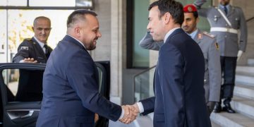 Maqedonci në Gjermani diskuton për bashkëpunim në industrinë e mbrojtjes