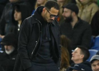 Zyrtare: Chelsea shkarkon Liam Roseniorin