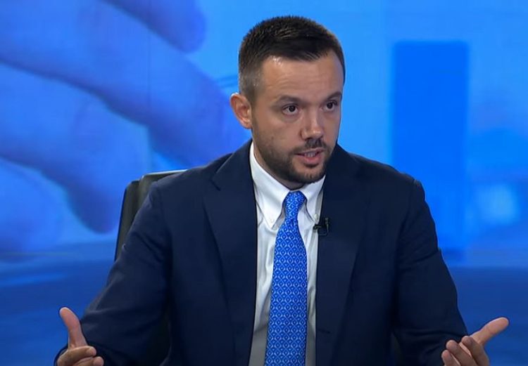 Tahiri akuzon Kurtin për bllokadë jokushtetuese në zgjedhjen e presidentit