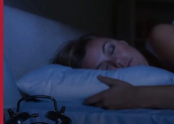 SONDAZH: Kosovarët flenë mesatarisht 7.5 orë në natë