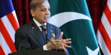 Kryeministri i Pakistanit paralajmëron SHBA-në dhe Iranin: Shkelja e armëpushimit rrezikon paqen