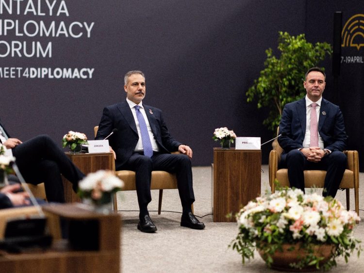 Konjufca: Aty ku ka këŕcënim të sigurisë, asgjë nuk ecën përpara