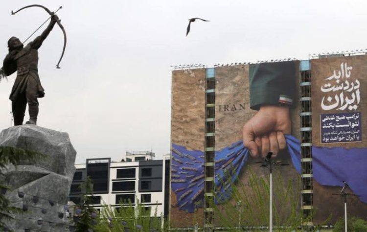 Irani paralajmëron: Ngushtica e Hormuzit do të mbyllet derisa SHBA-të të heqin bllokadën detare