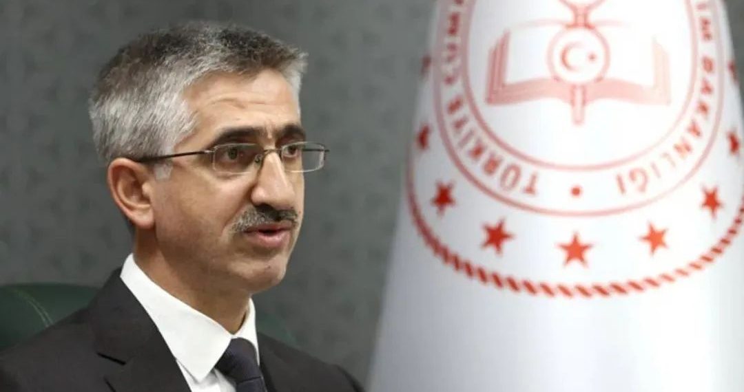 Dy súlmet e arm@tosura në shkolla, Erdogan shkarkon nga detyra zv.ministrin e Arsimit