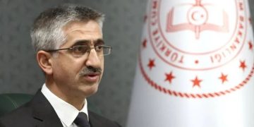 Dy súlmet e arm@tosura në shkolla, Erdogan shkarkon nga detyra zv.ministrin e Arsimit