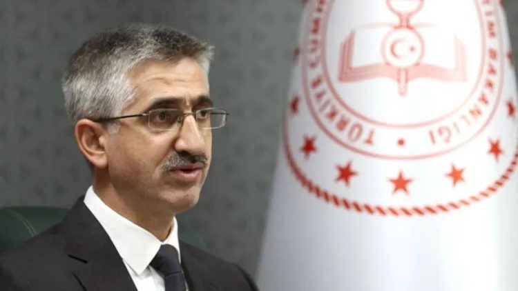 Dy súlmet e arm@tosura në shkolla, Erdogan shkarkon nga detyra zv.ministrin e Arsimit