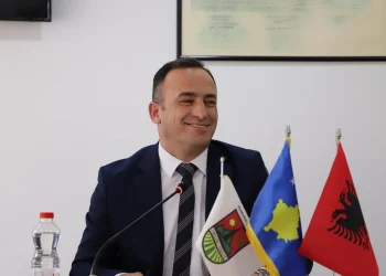 Obiliqi miraton Kodin e Etikës për zyrtarët publikë