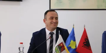 Obiliqi miraton Kodin e Etikës për zyrtarët publikë