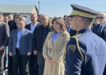 Haxhiu bën homazhe në Rezallë: Krimet e Serbisë nuk do të harrohen kurrë