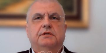 Çanak kritikon memorandumin e Qeverisë serbe dhe Kishës për themelimin e Universitetit të Shën Savës