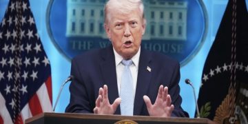 Trump pranon armëpushim dyjavësh me Iranin