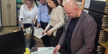 Instituti i Krimeve të Kryera Gjatë Luftës mbledh arkiva në Tetovë