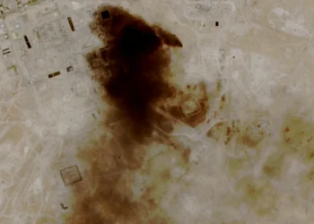 Arabia Saudite rikthen tubacionin kryesor të naftës pas sulmeve