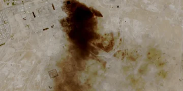 Arabia Saudite rikthen tubacionin kryesor të naftës pas sulmeve