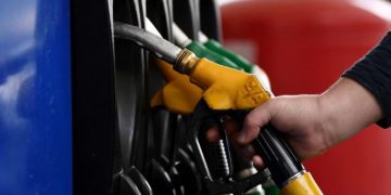 Ulet çmimi i naftës në Kosovë, 1.75 euro për litër