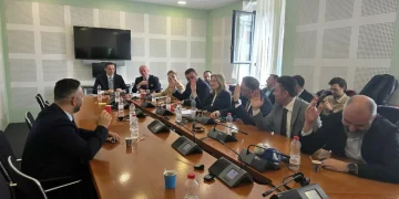 Kalon në lexim të parë të komisionit, Ligji i pasurisë së pajustifikueshme!