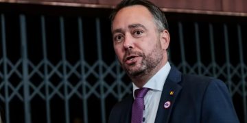 Ministri i Jashtëm belg sot në Kosovë, pritet nga Kurti