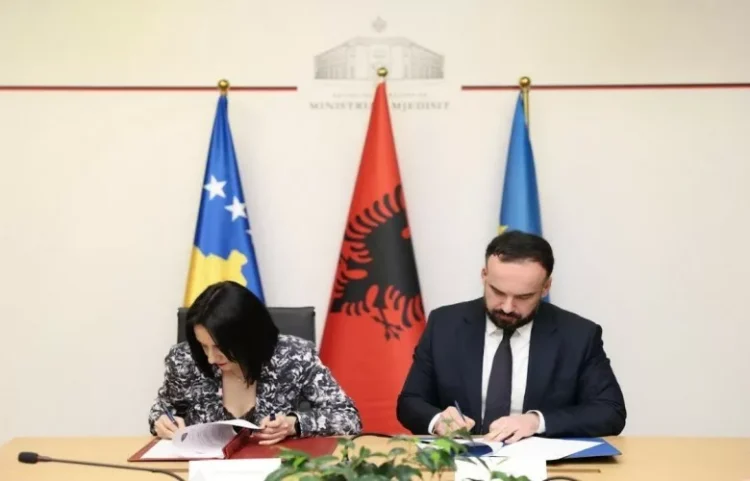 Kosova dhe Shqipëria nënshkruajnë memorandum për mbrojtjen e Lumit Drin