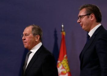Vuçiq del hapur pro Kremlinit, pajtohet me Lavrovin se BE-ja po e kthen Serbinë në “zonë tampon” kundër Rusisë