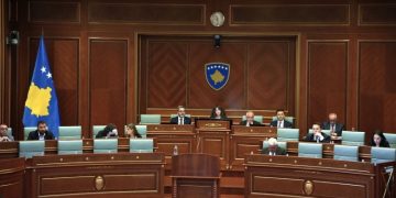 Mblidhet Kuvendi, në rend dite dërgimi i FSK-së në Gaza