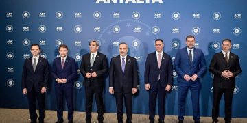 Konjufca përfaqëson Kosovën në Forumin e Antalyas, në fokus bashkëpunimi rajonal dhe zhvillimet gjeopolitike