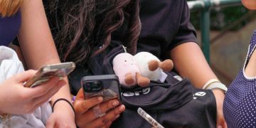 A duhet të ndalohen rrjetet sociale për fëmijët?