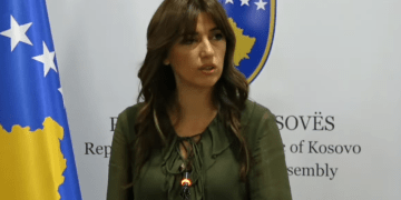 Kuvendi vendos për tri seanca – njëra i kushtohet Eliot Engel