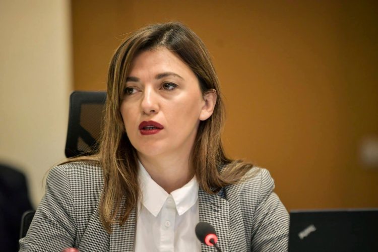 Reagon Albulena Haxhiu: Burgimi i përjetshëm, përgjigje e fortë ndaj krimit