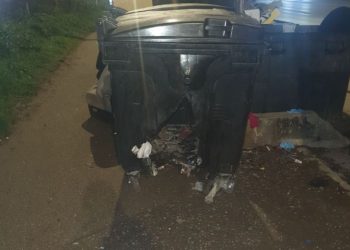 Fenomen shqetësues në Prishtinë: Thyhen kontejnerët e bërllokut