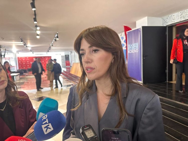 Haxhiu: E kam ofruar pozitën e kryeparlamentares që të shmangen zgjedhjet