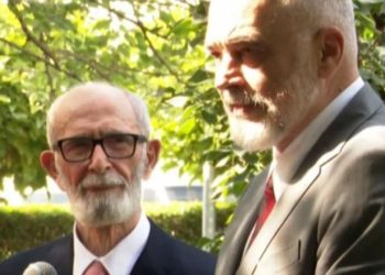 Shuhet Rexhep Qosja, reagon Edi Rama: Lamtumirë shqiptar i mirë