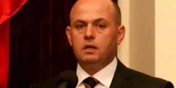 Peticioni për Murat Jasharin për president mbledh mbi 1,200 nënshkrime