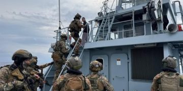 Shqipëria nënshkruan marrëveshjen për prodhimin e anijeve lundruese ushtarake