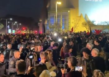 Proʻtesta masive në Tel Aviv kundër lu*ftës me Iranin