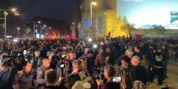 Proʻtesta masive në Tel Aviv kundër lu*ftës me Iranin