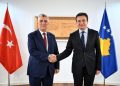Kryeministri Kurti priti në takim ministrin e Tregtisë të Turqisë, Bolat
